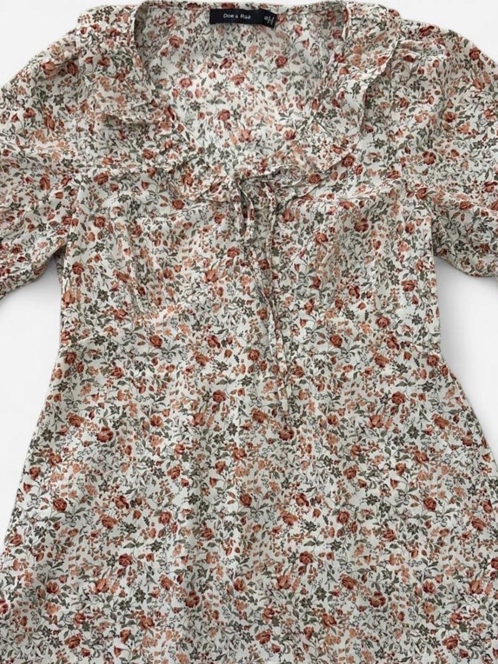 π· Doe & Rae Ditsy Floral Blouse π· - Picture 2 of 8
